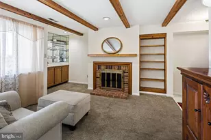 212 Clover Hill Ct, Yardley, PA 19067 - Photo 4