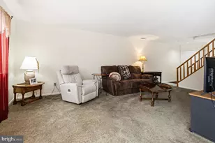 212 Clover Hill Ct, Yardley, PA 19067 - Photo 12