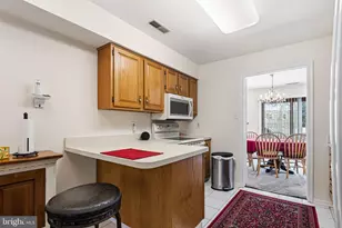 212 Clover Hill Ct, Yardley, PA 19067 - Photo 8