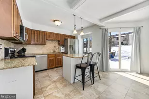 17 Essex Pl, Newtown, PA 18940 - Photo 6