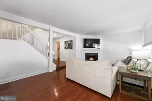 17 Essex Pl, Newtown, PA 18940 - Photo 8