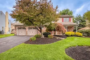 336 Fox Hollow Dr, Feasterville-Trevose, PA 19053 - Photo 2