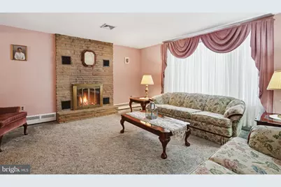 33 Henry Avenue, Feasterville-Trevose, PA 19053 - Photo 6