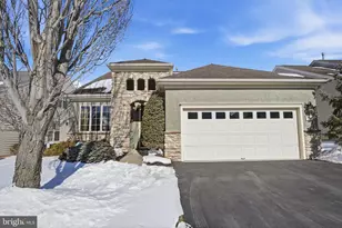 941 Hamilton Way, Warwick, PA 18974 - Photo 2