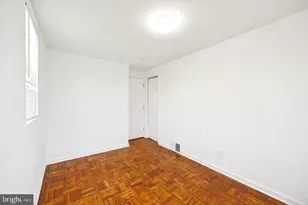 682 2nd Ave, Bristol, PA 19007 - Photo 8