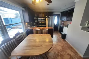 33 Laurel Ln, Levittown, PA 19054 - Photo 4