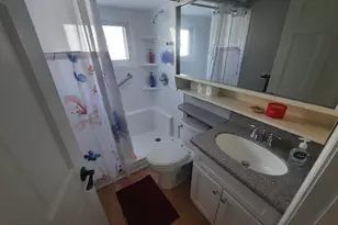 33 Laurel Ln, Levittown, PA 19054 - Photo 8