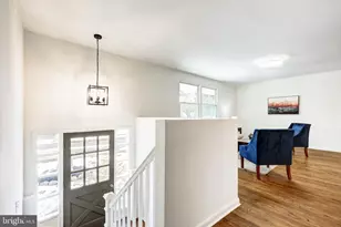 218 Colonial Dr, Warminster, PA 18974 - Photo 2