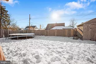 5 Nickelhill Ln, Levittown, PA 19054 - Photo 24