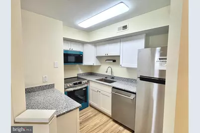 29011 Atkinson, Holland, PA 18966 - Photo 2