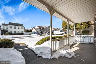 2349 New Market Square S, Bensalem, PA 19020 - Photo 10