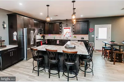 100 Elderberry Drive, Levittown, PA 19054 - Photo 4