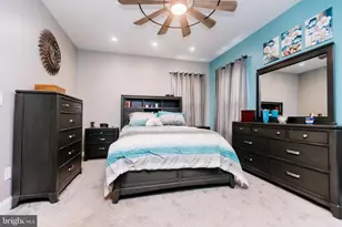 100 Elderberry Dr, Levittown, PA 19054 - Photo 20