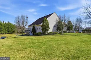 740 S Settlers Cir, Warrington, PA 18976 - Photo 4