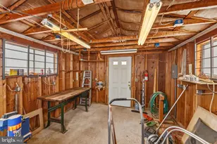 57 Palm Ln, Levittown, PA 19054 - Photo 28