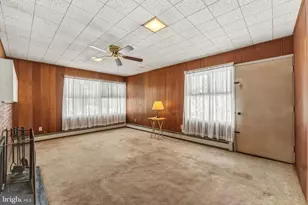 57 Palm Ln, Levittown, PA 19054 - Photo 12