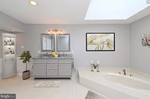 6196 Washington Ln, Bensalem, PA 19020 - Photo 18