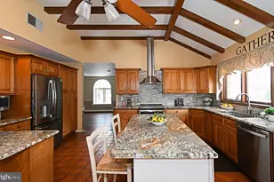 6196 Washington Ln, Bensalem, PA 19020 - Photo 6