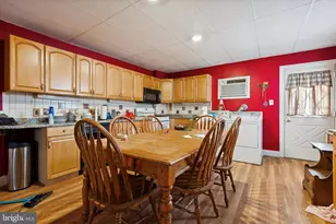 832 Jefferson Ave, Bristol, PA 19007 - Photo 6