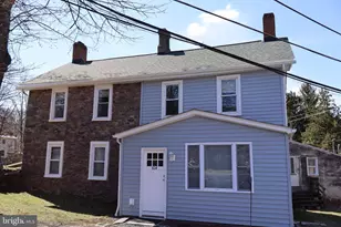 824 Kintner Rd, Kintnersville, PA 18930 - Photo 1