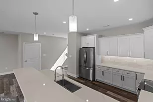 1210 Plymouth Ave, Bristol, PA 19007 - Photo 12