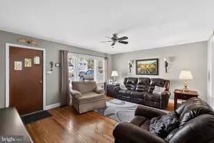 576 Churchville Ln, Southampton, PA 18966 - Photo 8
