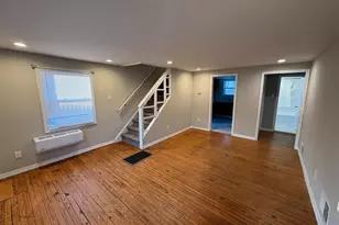 10 Green Ln, Bristol, PA 19007 - Photo 2