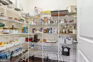 325 Mystic View Cir, Doylestown, PA 18901 - Photo 18