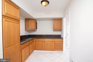 2210 Club House Cir, Jamison, PA 18929 - Photo 12