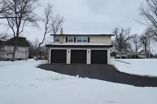 84 Upland Dr, Southampton, PA 18966 - Photo 2