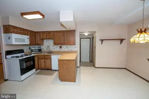 62 W Pickering Bend, Richboro, PA 18954 - Photo 4