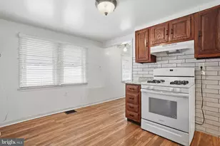 622 Corson St, Bristol, PA 19007 - Photo 10