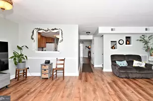 1258 Lisa Dr, Warrington, PA 18976 - Photo 2