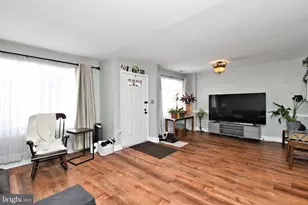 1258 Lisa Dr, Warrington, PA 18976 - Photo 4