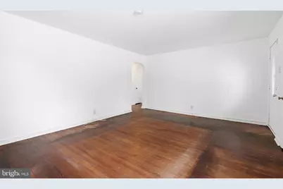 705 Veterans Highway, Levittown, PA 19056 - Photo 6