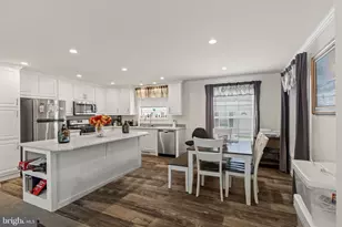 158 Wooded Dr, Doylestown, PA 18901 - Photo 2