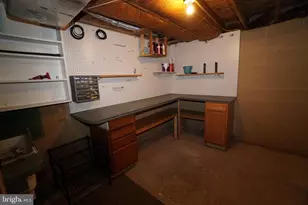 915 Arch St, Perkasie, PA 18944 - Photo 18