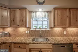 481 Redbud Ct, Warrington, PA 18976 - Photo 8