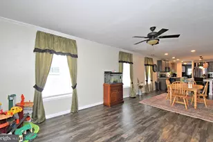 233 Hemlock Dr, Doylestown, PA 18901 - Photo 8