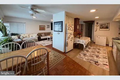 25 Balsam Road, Levittown, PA 19057 - Photo 8