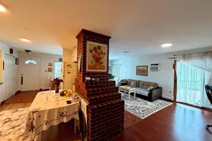 25 Balsam Rd, Levittown, PA 19057 - Photo 4