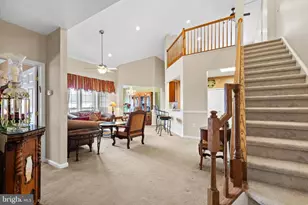 100 Fiddleleaf Ln, Warrington, PA 18976 - Photo 2