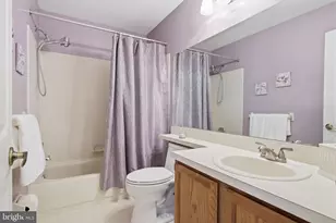 25 Honey Locust Ln, Newtown, PA 18940 - Photo 18