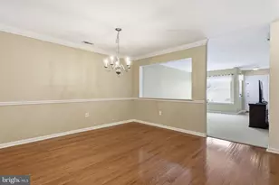 25 Honey Locust Ln, Newtown, PA 18940 - Photo 8