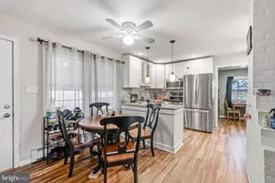 26 Old Spruce Ln, Levittown, PA 19055 - Photo 8