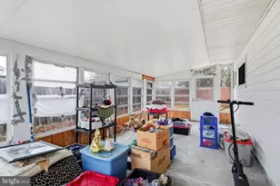 26 Old Spruce Ln, Levittown, PA 19055 - Photo 26