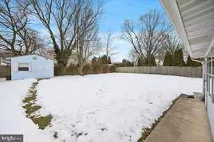 223 Alden Ave, Morrisville, PA 19067 - Photo 14