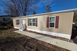 10 Woodedge Dr, Quakertown, PA 18951 - Photo 1