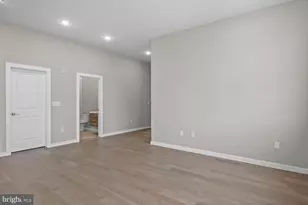 418 Jefferson Ave, Bristol, PA 19007 - Photo 2