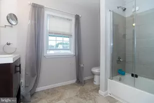 70 Huckleberry Ln, Levittown, PA 19055 - Photo 36